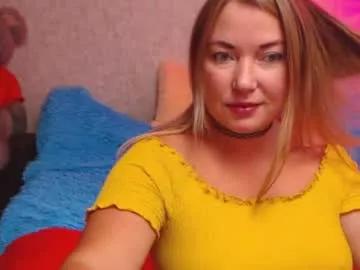 jenny_oliviawow from Chaturbate
