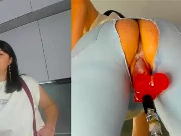 jess_benz from Chaturbate