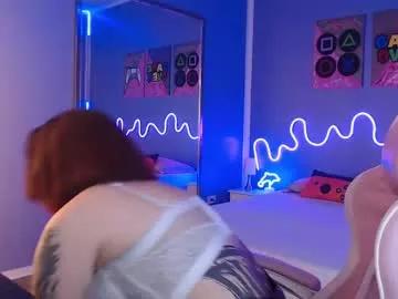 Discover our girls online shows and discover the company of countless livestreamers, with stunning shapes, sex toys and more.