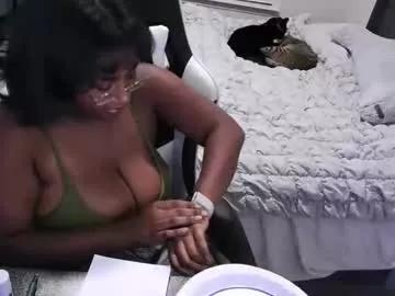 jigglypineapples from Chaturbate
