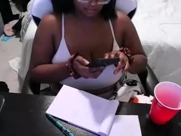 jigglypineapples from Chaturbate