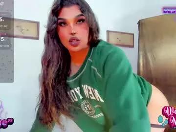 jujubee_lander from Chaturbate