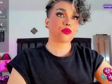 jujubee_lander from Chaturbate