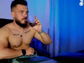 Juliusmasters webcams show profile image 