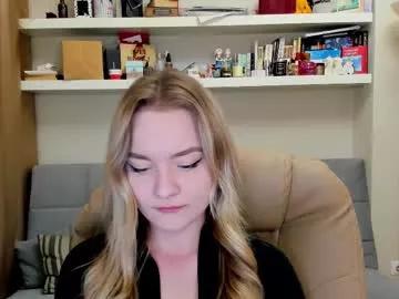kara_smith_ from Chaturbate