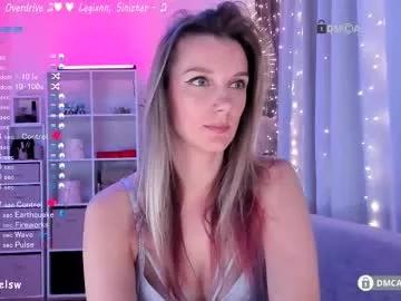 karamelsw from Chaturbate