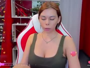 Discover our girls online shows and discover the company of countless livestreamers, with stunning shapes, sex toys and more.
