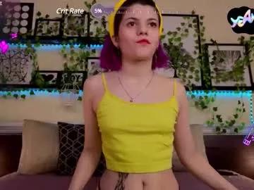 Discover our girls online shows and discover the company of countless livestreamers, with stunning shapes, sex toys and more.