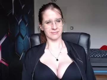kayalips from Chaturbate
