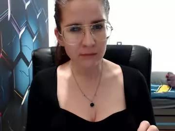 kayalips from Chaturbate
