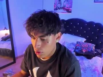 keevin_cross_ from Chaturbate