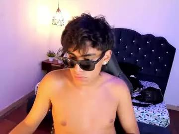 keevin_cross_ from Chaturbate