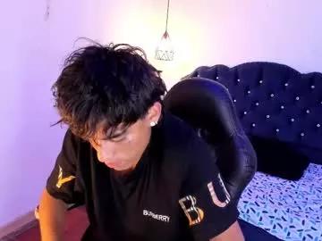 keevin_cross_ from Chaturbate