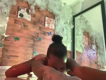 kelly__thomson from Chaturbate
