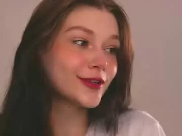 kelly_ember from Chaturbate