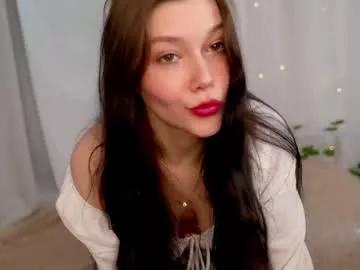 kelly_ember from Chaturbate