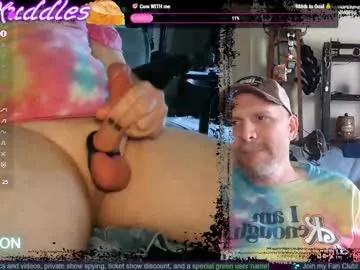kenkuddles from Chaturbate
