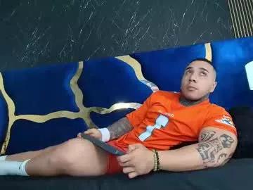 kiing_magic from Chaturbate