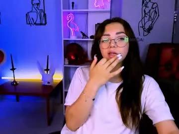 kiki_swan from Chaturbate