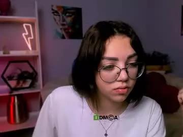 kiki_swan from Chaturbate