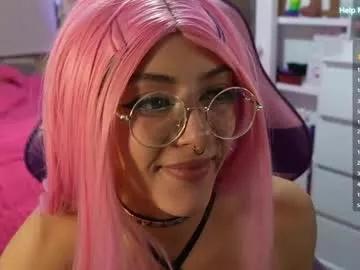 kikilepetite from Chaturbate