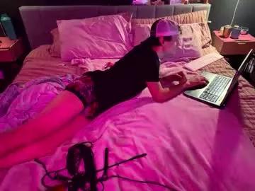 kinkyblinders from Chaturbate