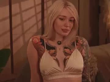 kinkylina_ from Chaturbate