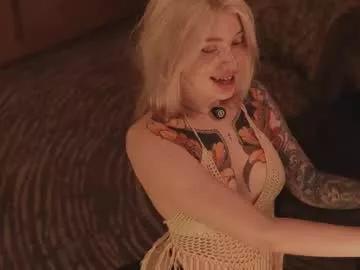 kinkylina_ from Chaturbate