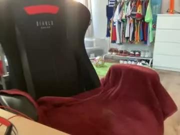 kinkylolo31 from Chaturbate