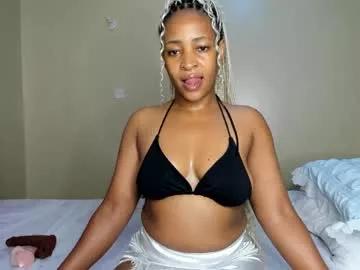 kinkylyla from Chaturbate