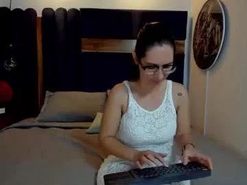 kissingcobank from Chaturbate
