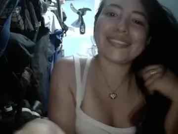 kissmelovejummy from Chaturbate