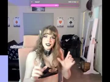 kissykryssie from Chaturbate