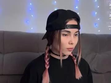 kittie_bear from Chaturbate