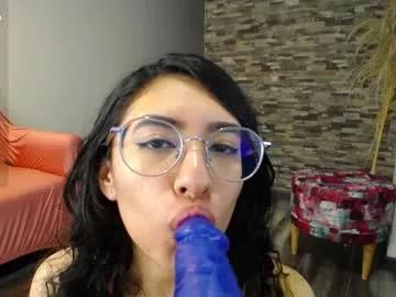 kitty_curly from Chaturbate