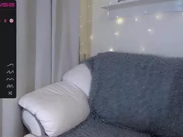 koketka19 from Chaturbate