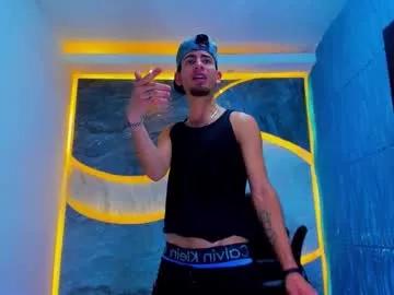 Kroddy_jv webcams show profile image 