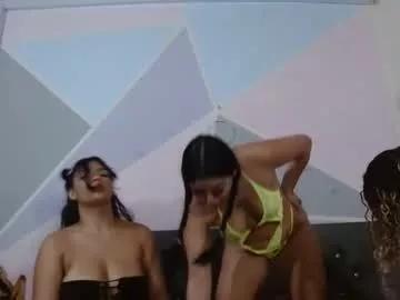 Discover our girls online shows and discover the company of countless livestreamers, with stunning shapes, sex toys and more.