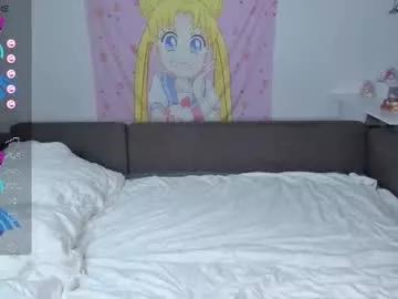 l1ttlekiki from Chaturbate