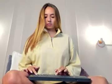 lara_clarck from Chaturbate
