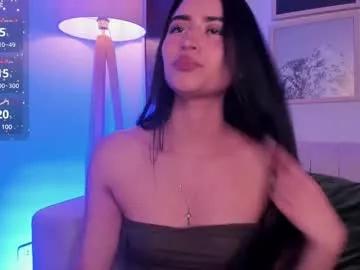 lara_madisson from Chaturbate