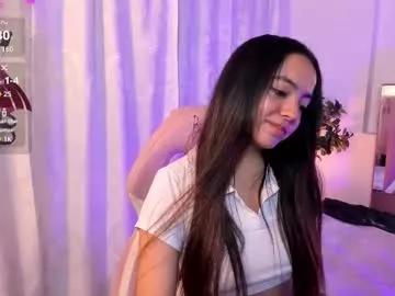 laraa_tay from Chaturbate