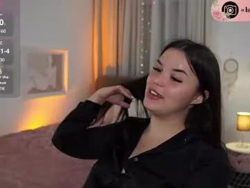 laraaaloom from Chaturbate