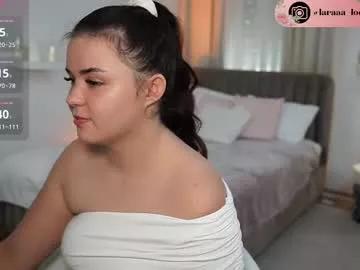 laraaaloom from Chaturbate