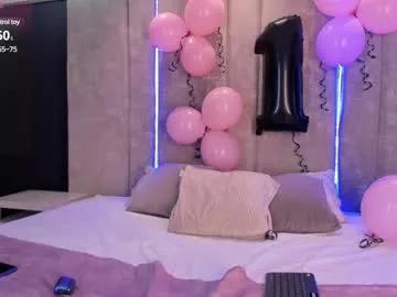 larabrook from Chaturbate