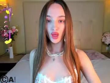 laralourance from Chaturbate