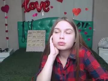larapika from Chaturbate