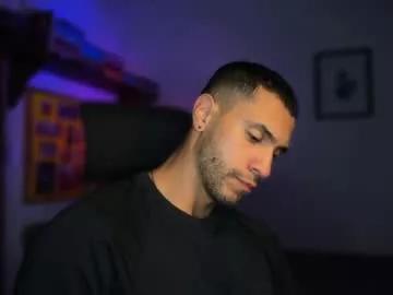 larry_jones from Chaturbate