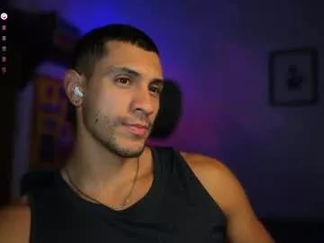 larry_jones from Chaturbate