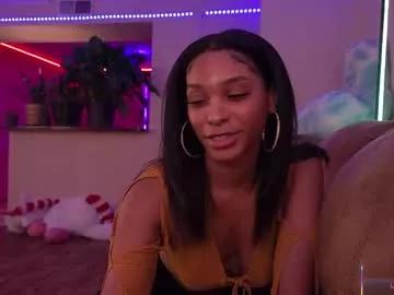 lavahmoon from Chaturbate